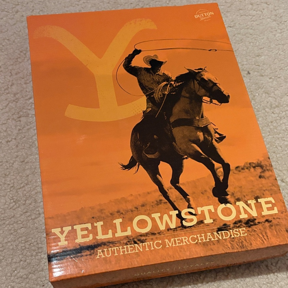 Yellowstone Authentic Men’s hoodie M
